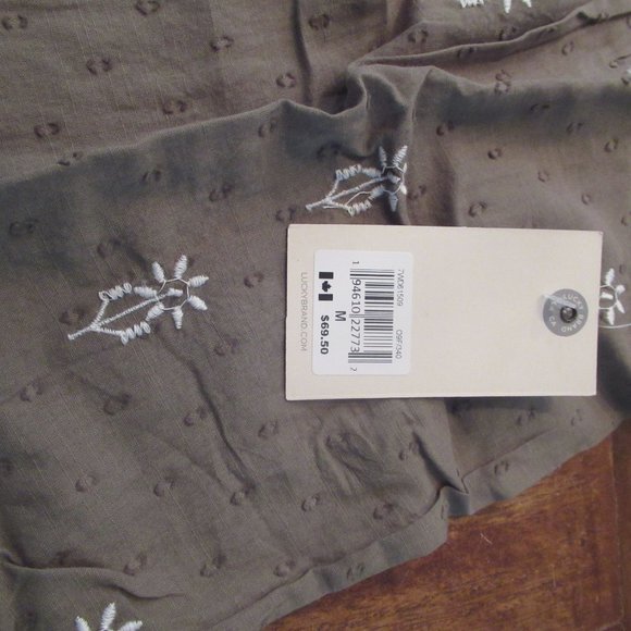 Embroidered Ruffle Sleeve Top - Picture 3 of 3